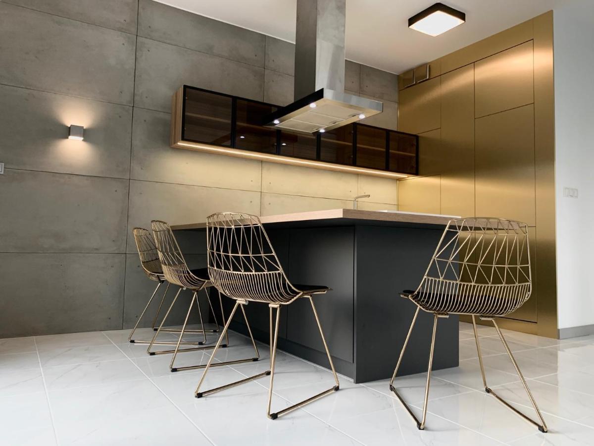 El Apartments - Antares Познан Екстериор снимка