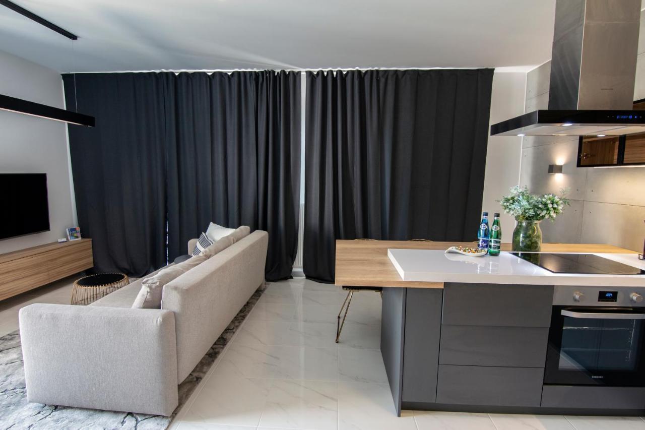 El Apartments - Antares Познан Екстериор снимка